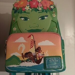 Moana lounge fly bag